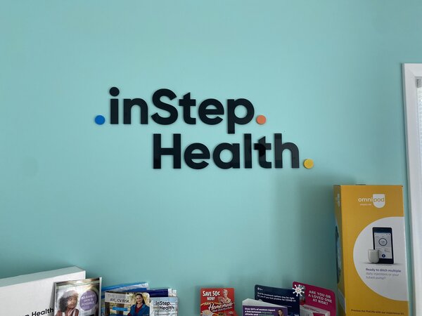 Business Sign inStep Health
